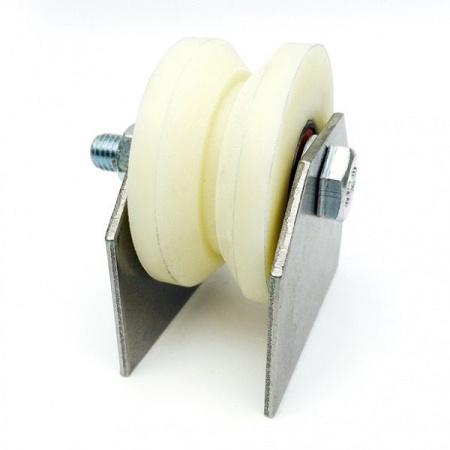 Ролик откатной 70мм капролон под угол на пластинах 2шт Р2711